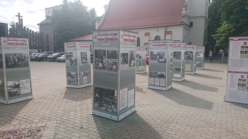Wystawa plenerowa Solidarna Gdynia / Ekspozycja upamiętniająca strajk w sierpniu 1980 roku w gdyńskiej stoczni