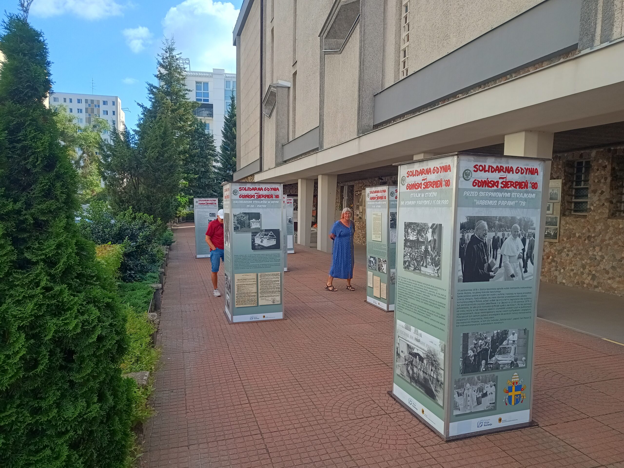  W podziękowaniu tym, którzy dołożyli swoją cegiełkę w odzyskaniu niepodległości